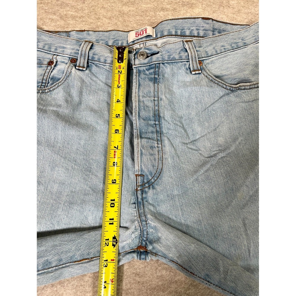 Levis 501 Original Fit Jeans Mens 38x34 Blue Denim Cotton High Rise Light Wash - Picture 12 of 16